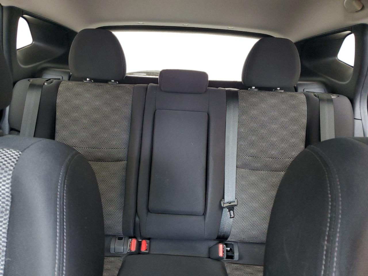2021 Nissan Rogue - Image 10