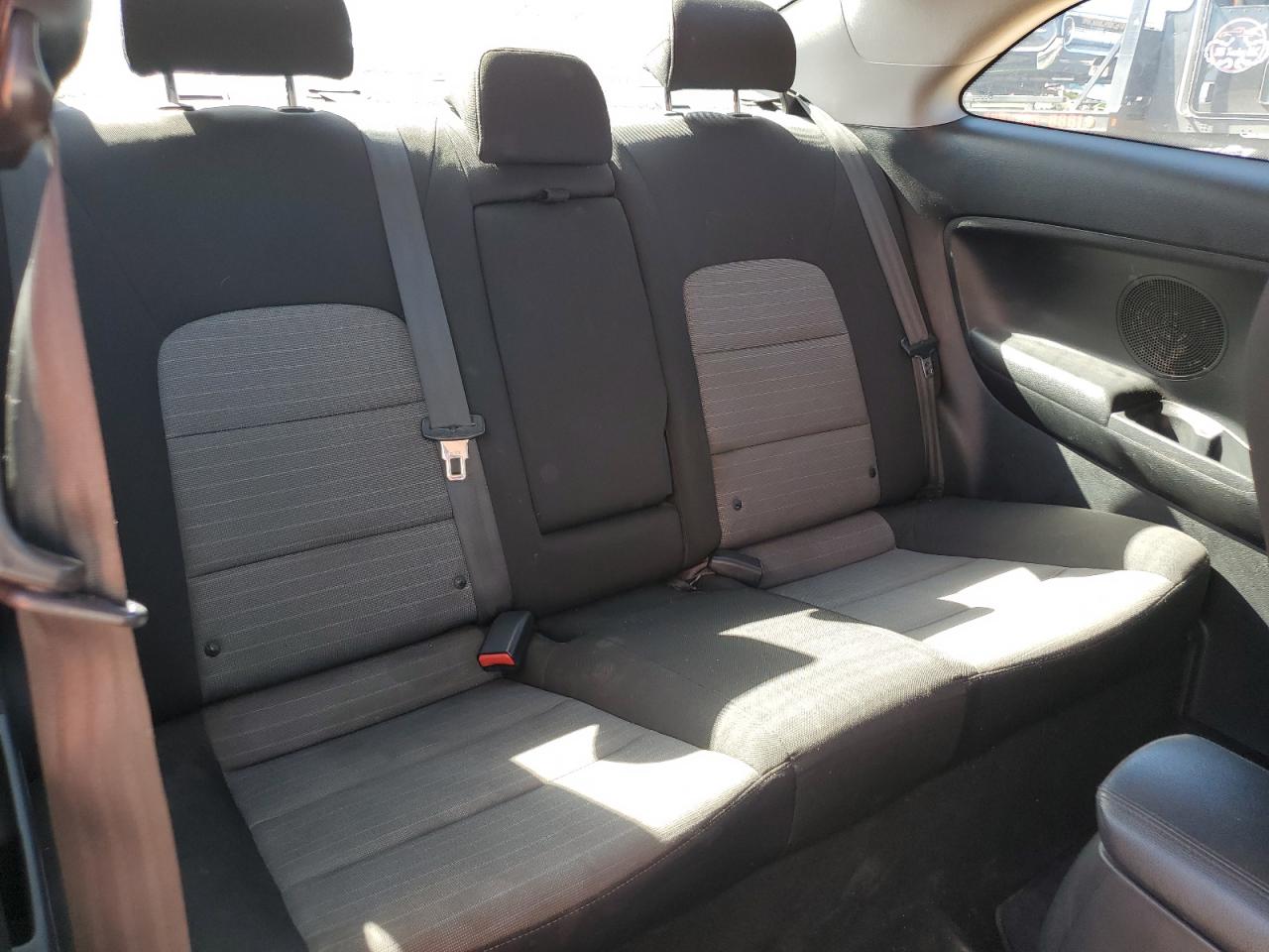 2016 Kia Forte - Image 10
