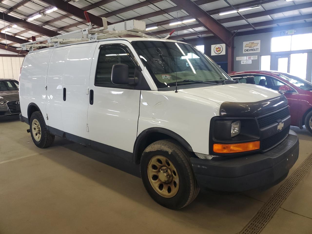 2012 Chevrolet Express - Image 4