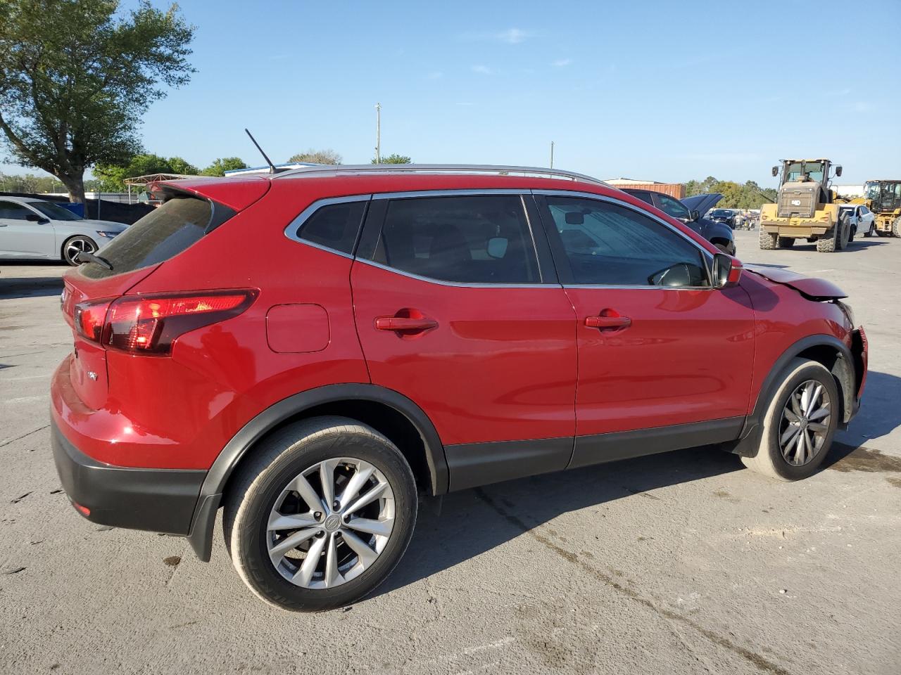 2017 Nissan Rogue - Image 3