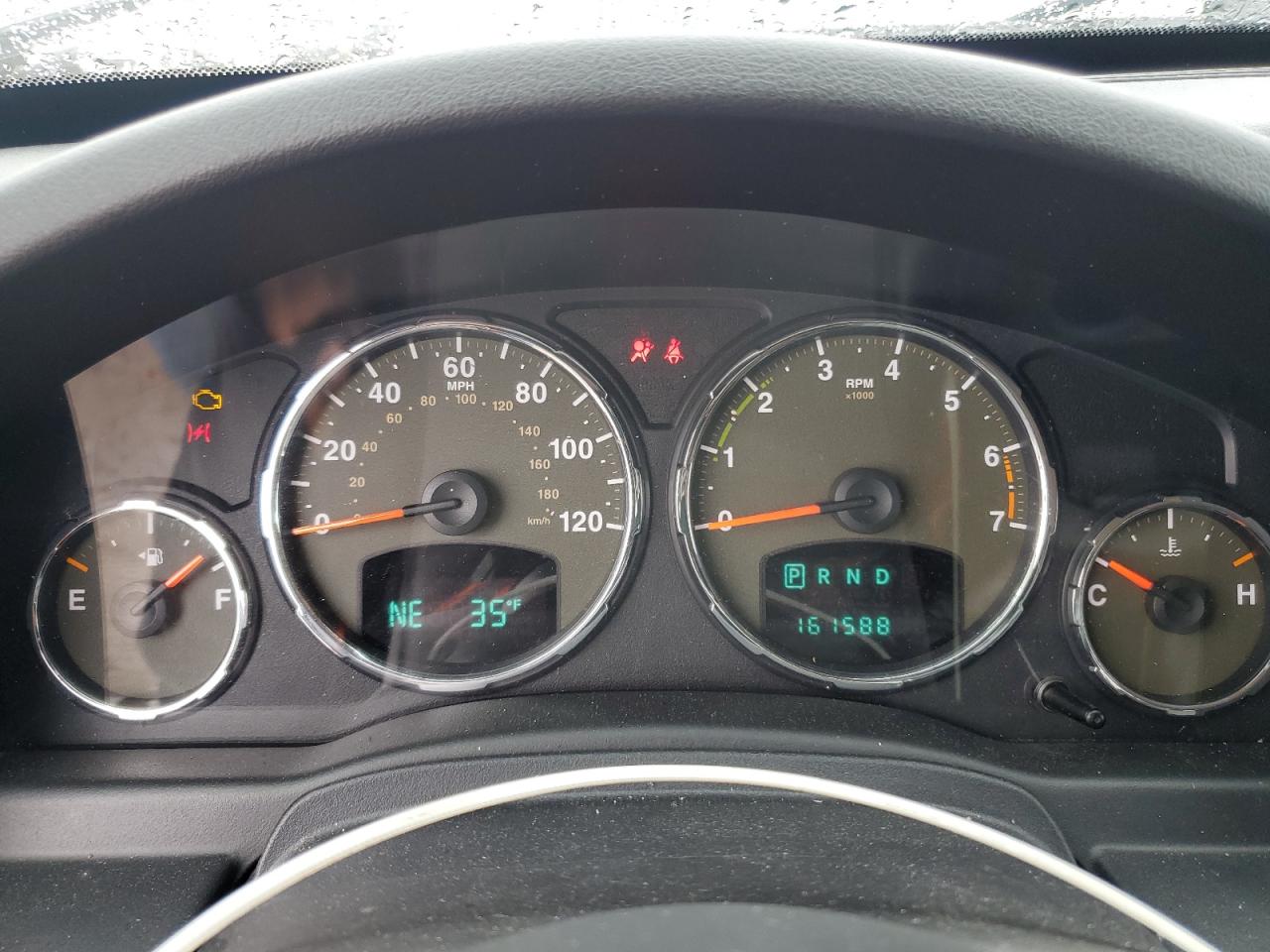 2011 Jeep Liberty (North America) - Image 9