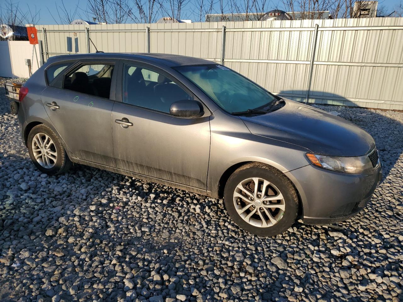 2011 Kia Forte - Image 4