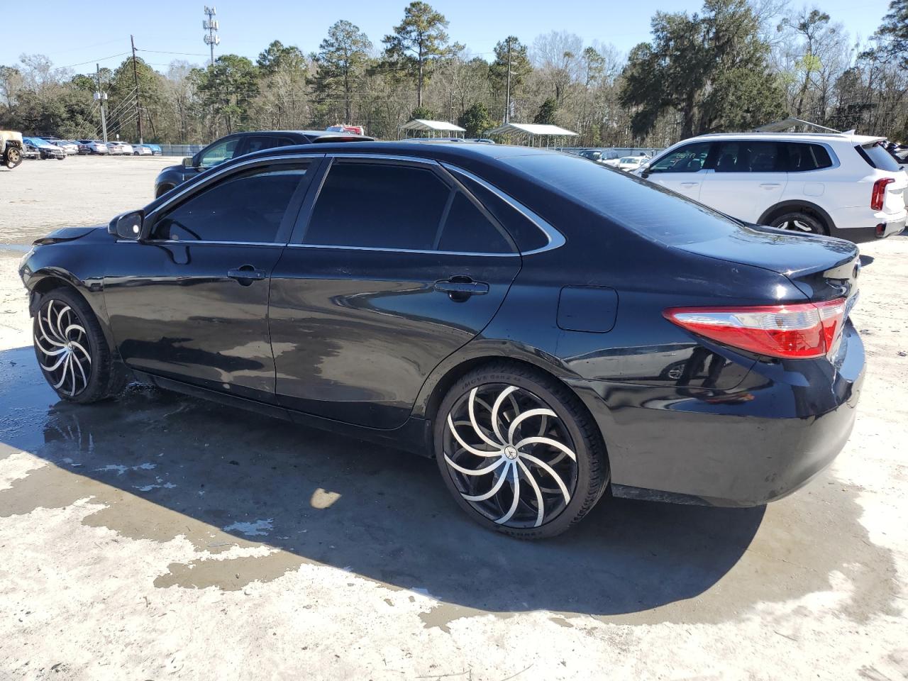 2015 Toyota Camry - Image 2