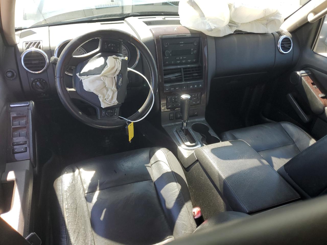 2007 Ford Explorer - Image 8
