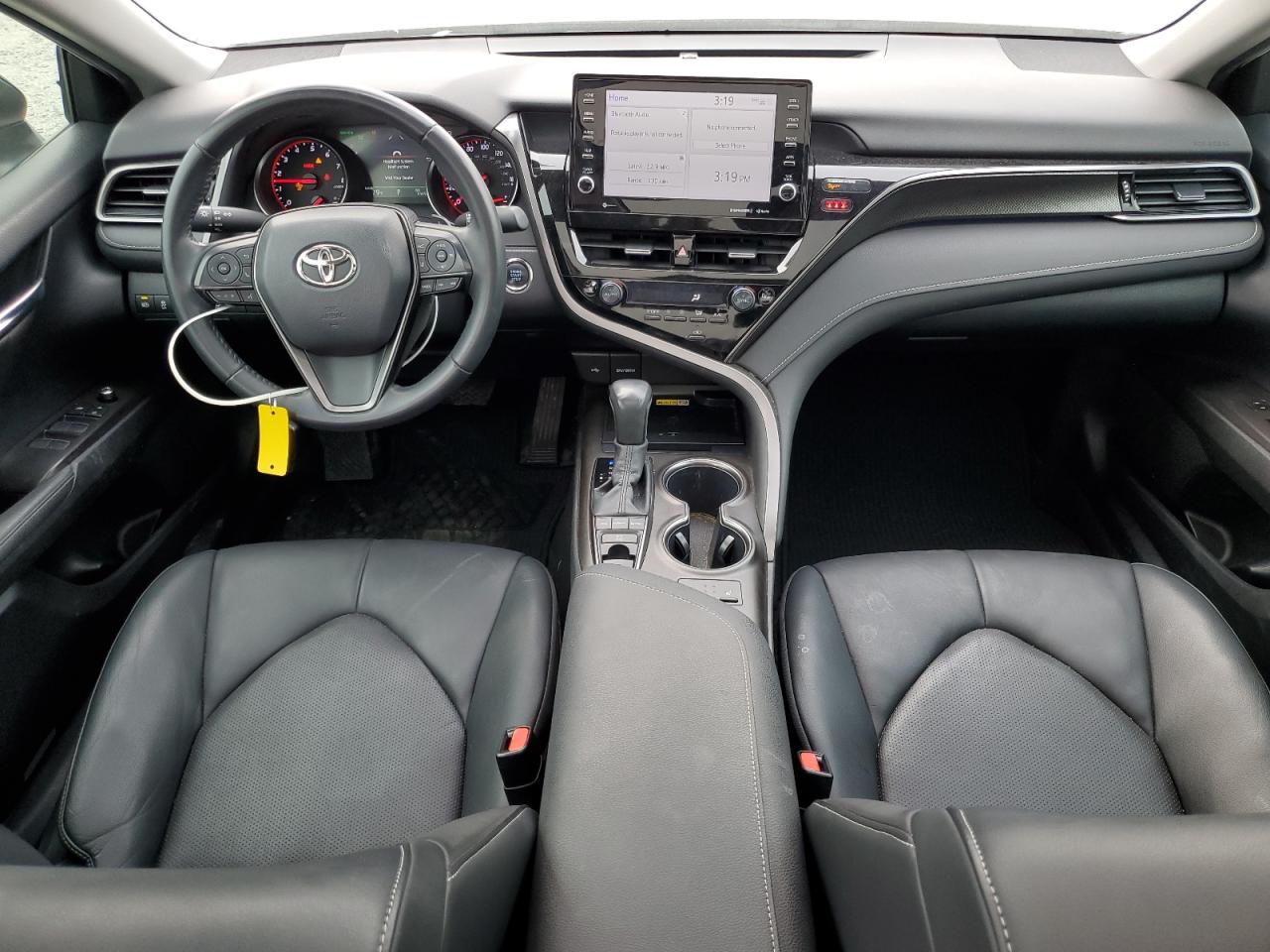 2022 Toyota Camry - Image 8