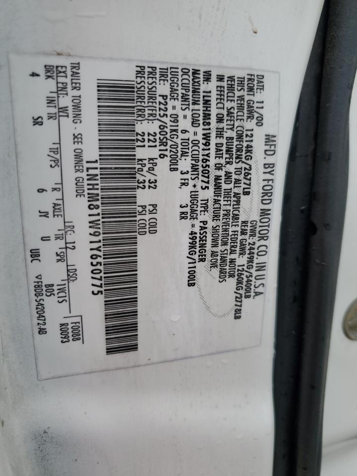 2001 Lincoln Town Car Executive VIN: 1LNHMH1W91Y650775 Lot: 47074385