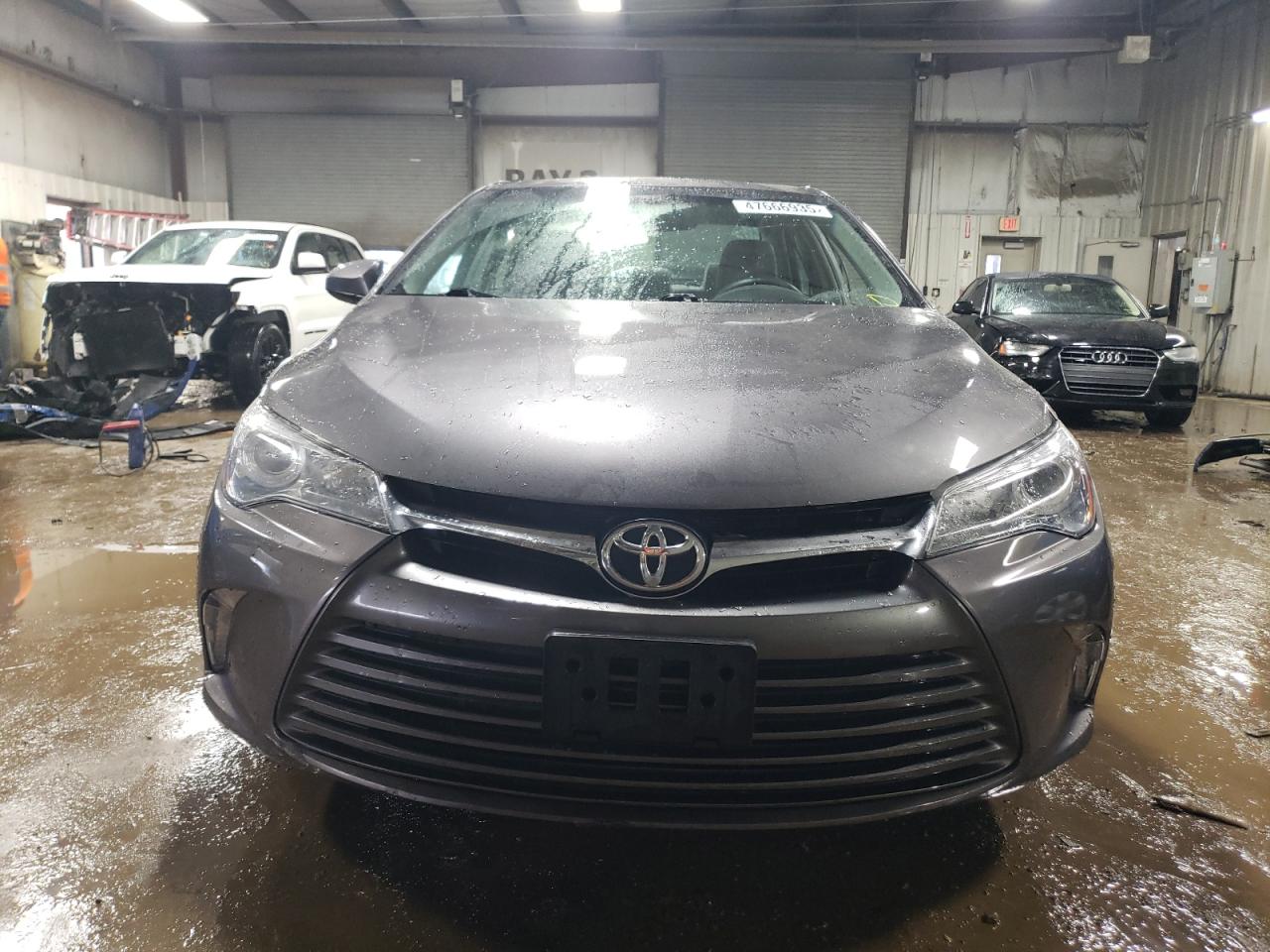 2015 Toyota Camry - Image 5
