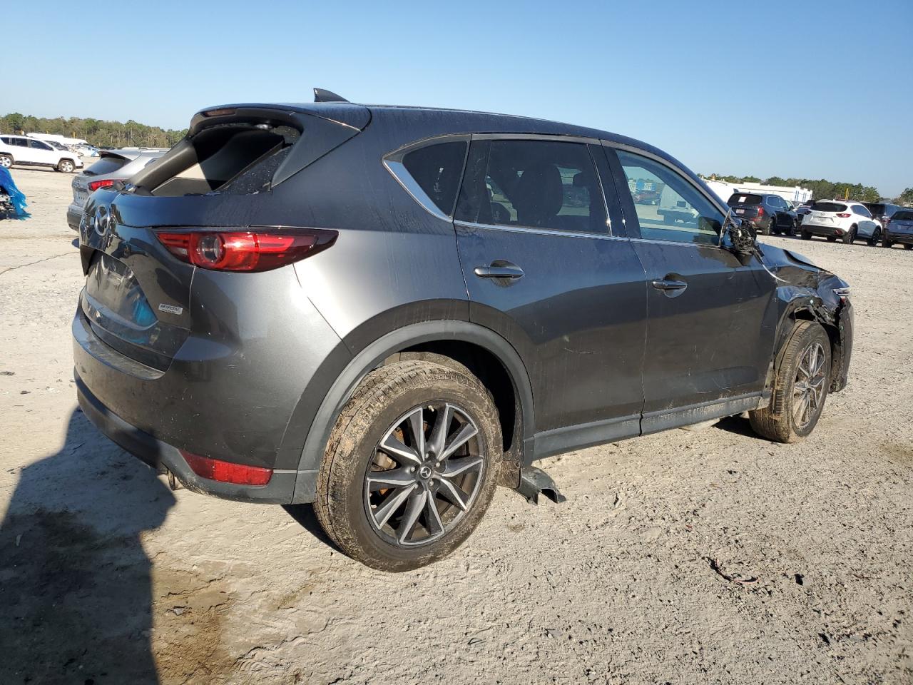 2018 Mazda CX-5 - Image 3