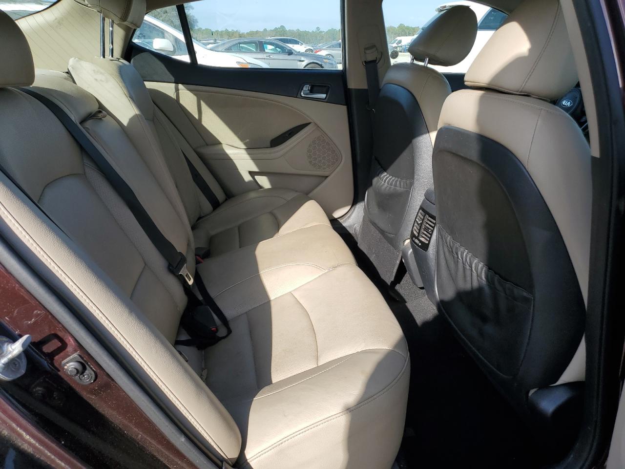2015 Kia Optima - Image 10