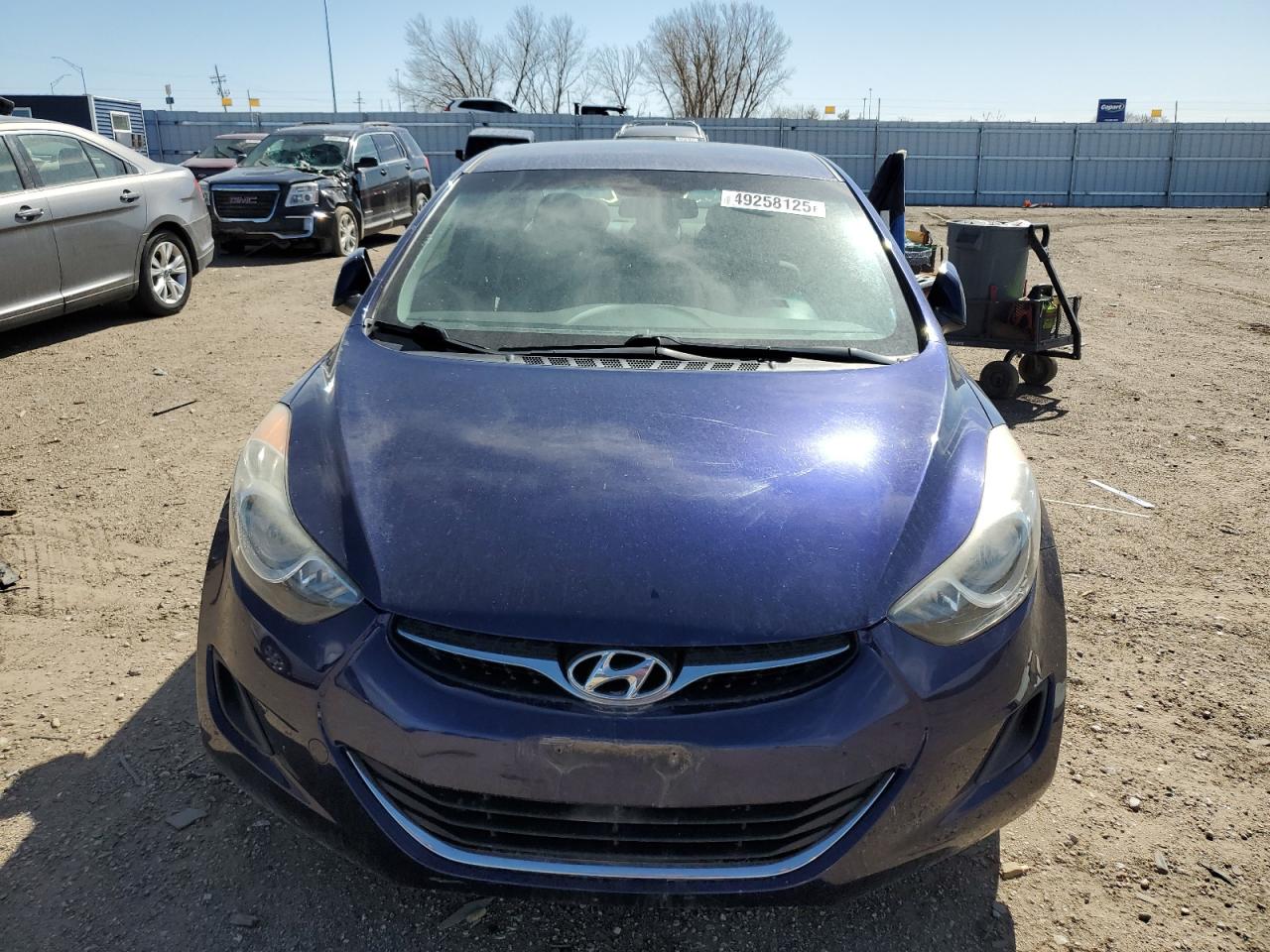 2012 Hyundai Elantra - Image 5