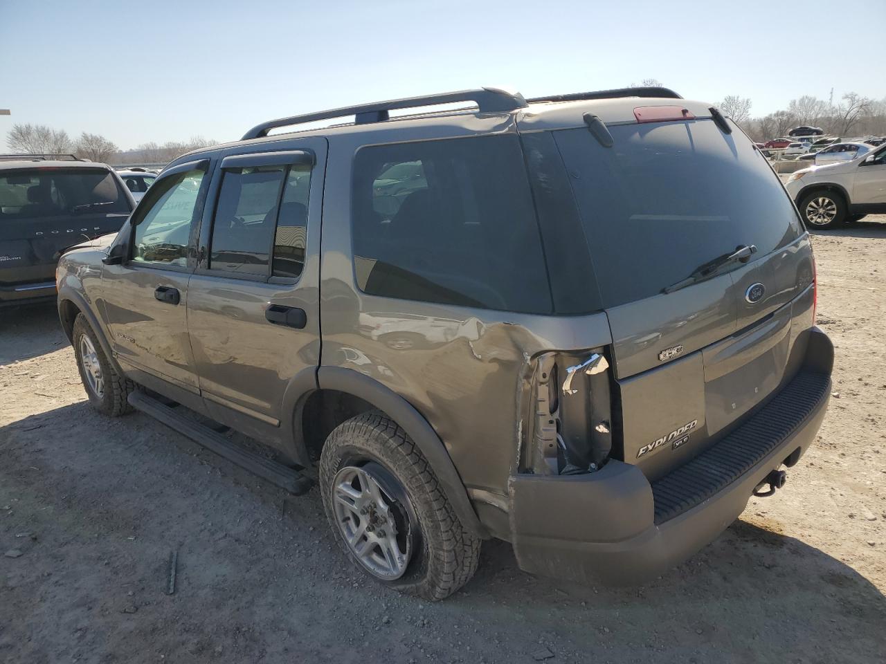 2002 Ford Explorer - Image 2
