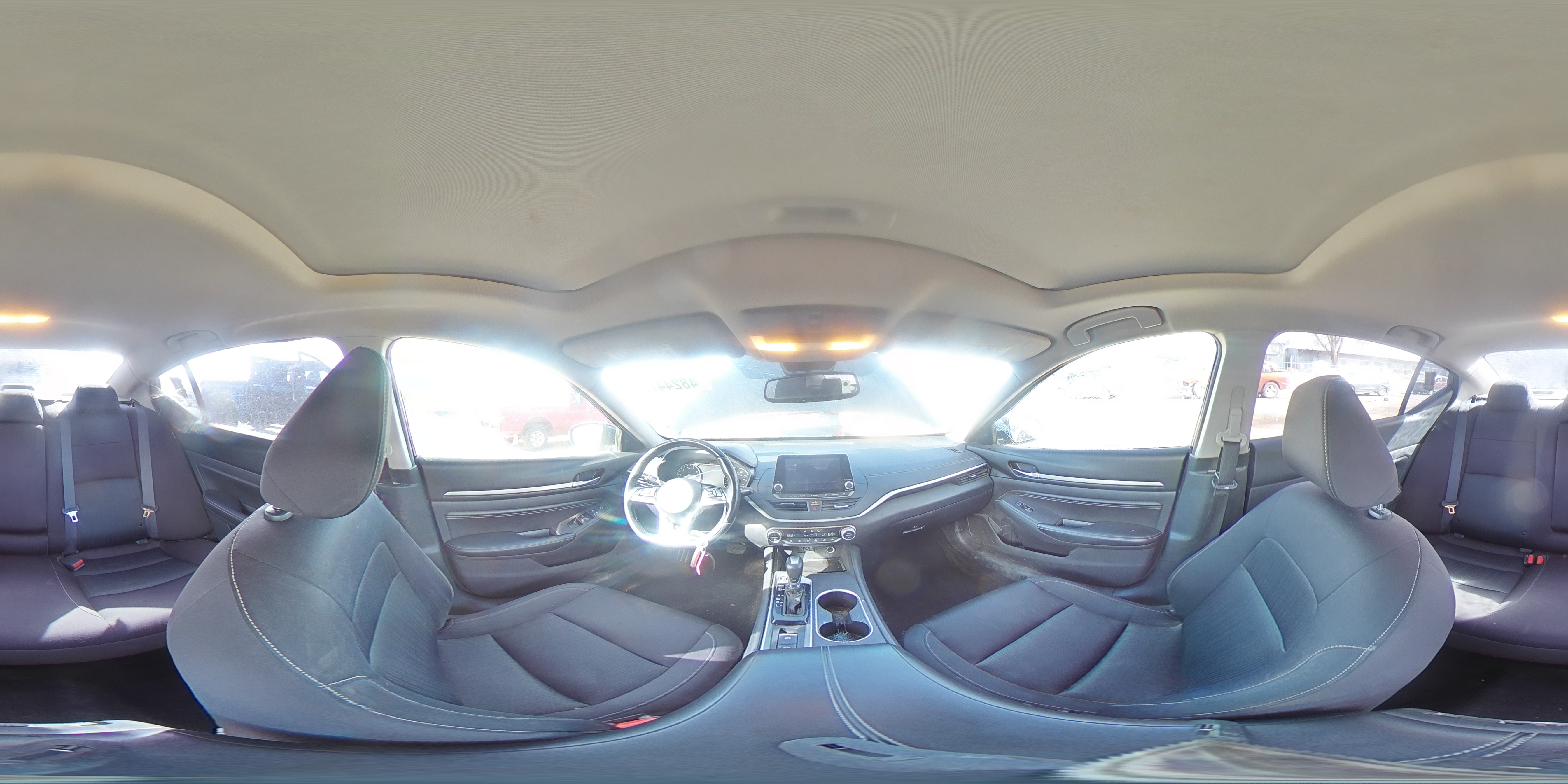 2019 Nissan Altima - Image 14