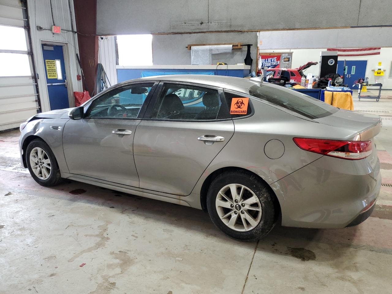 2016 Kia Optima - Image 2