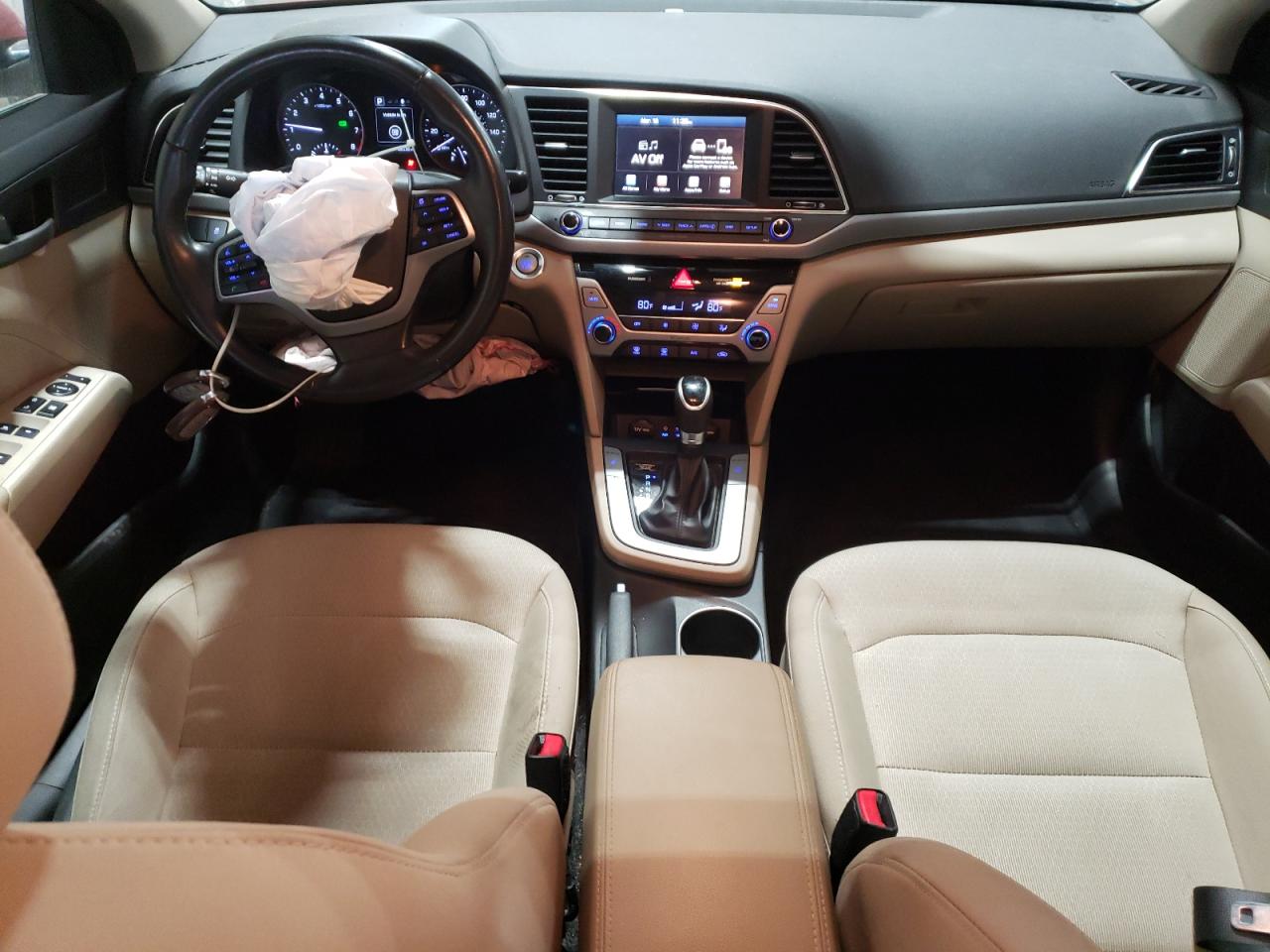 2017 Hyundai Elantra - Image 8