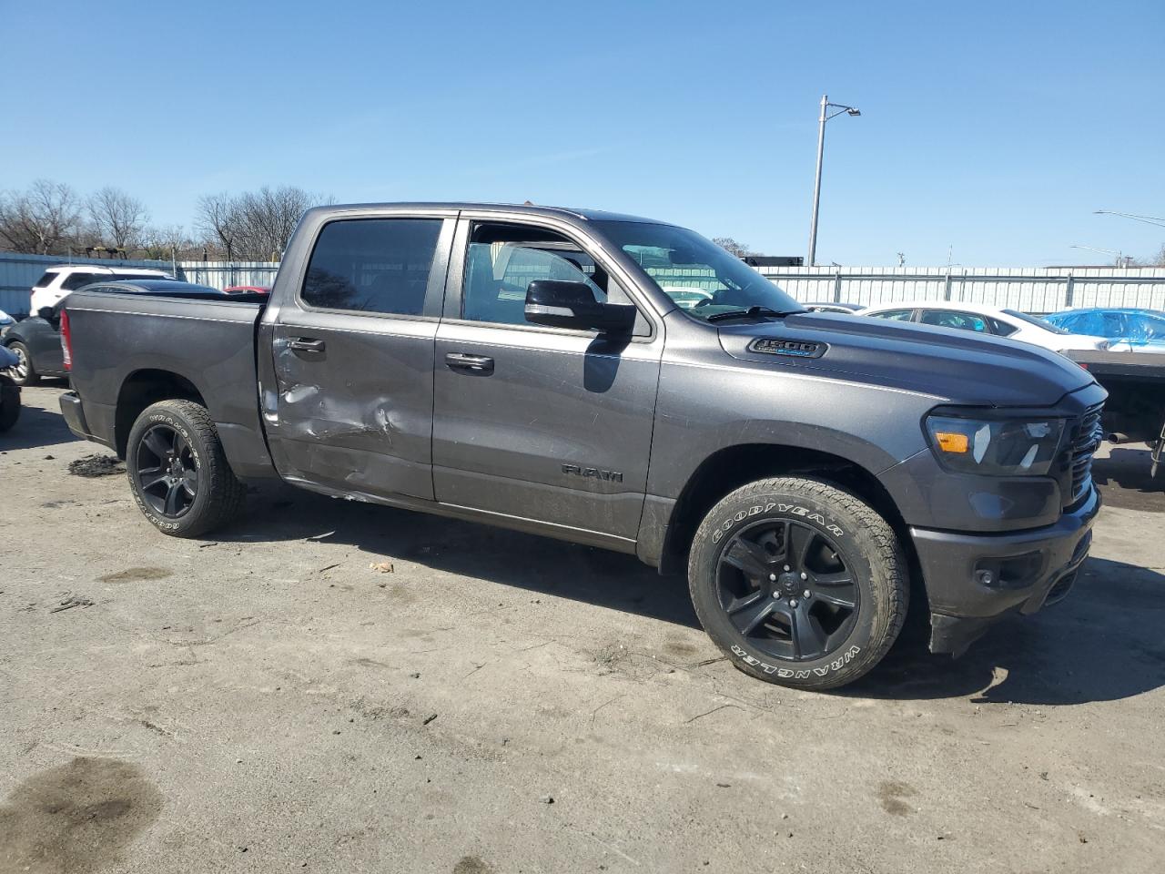 2021 RAM 1500 - Image 4