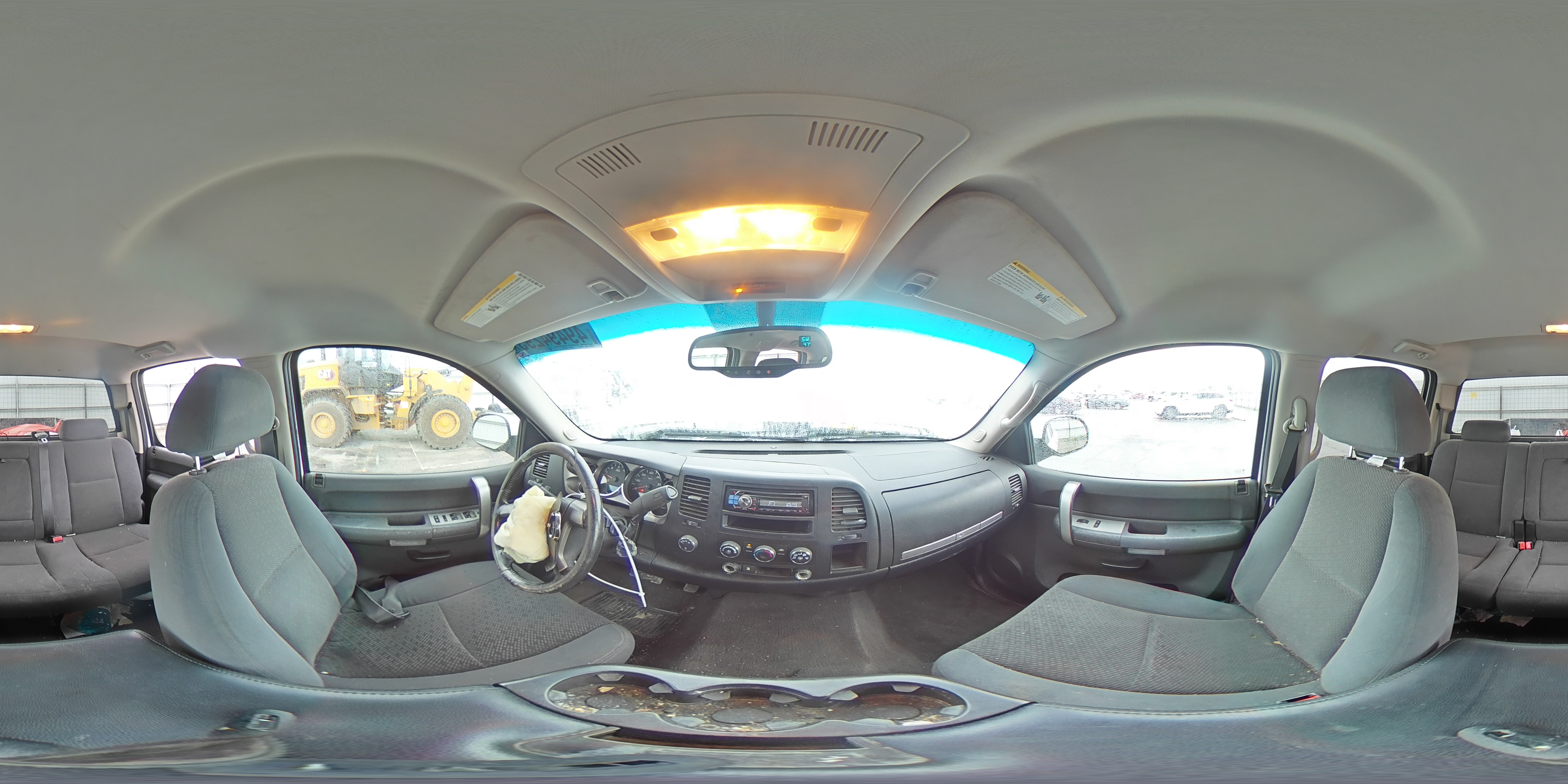 2007 Chevrolet Silverado - Image 13