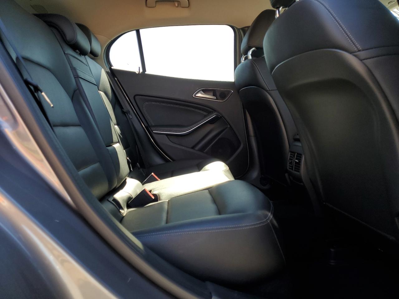2015 Mercedes-Benz GLA-klasse - Image 10