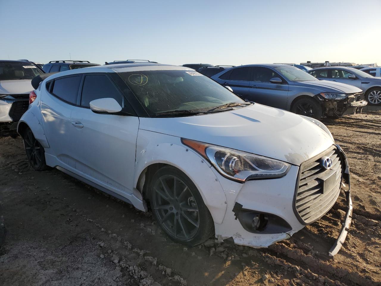 2017 Hyundai Veloster - Image 4