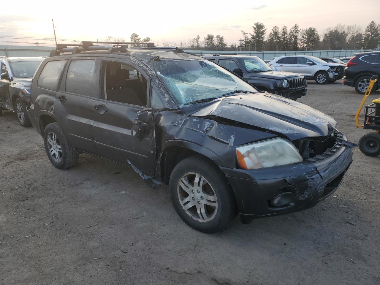 2006 Mitsubishi Endeavor - Image 4