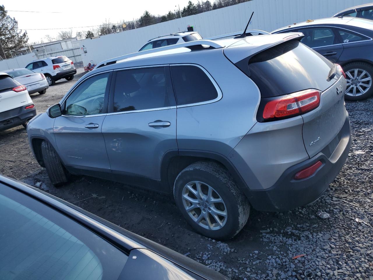 2015 Jeep Grand Cherokee - Image 2