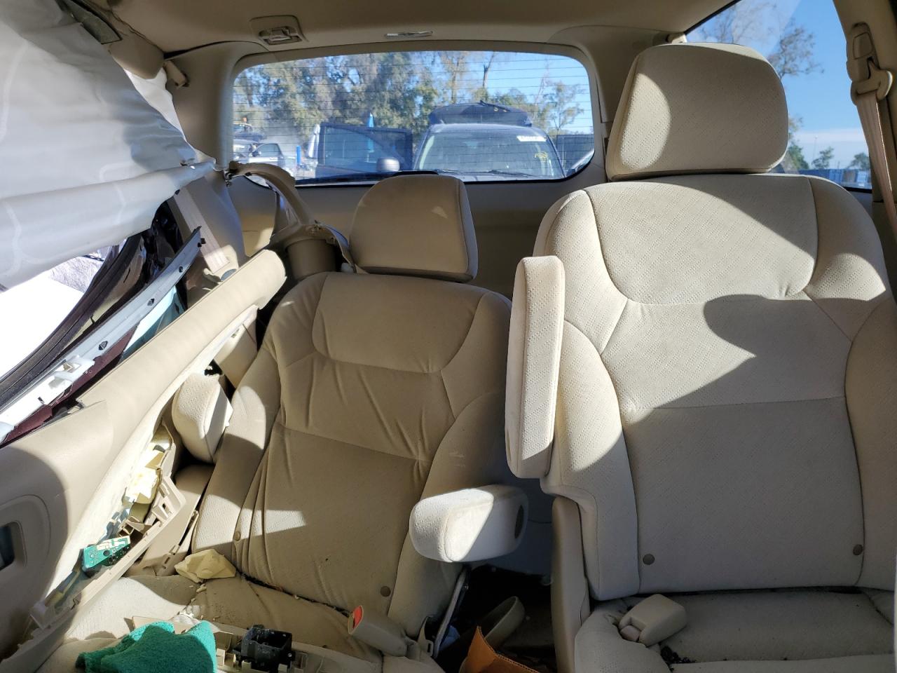 2009 Honda Odyssey - Image 10