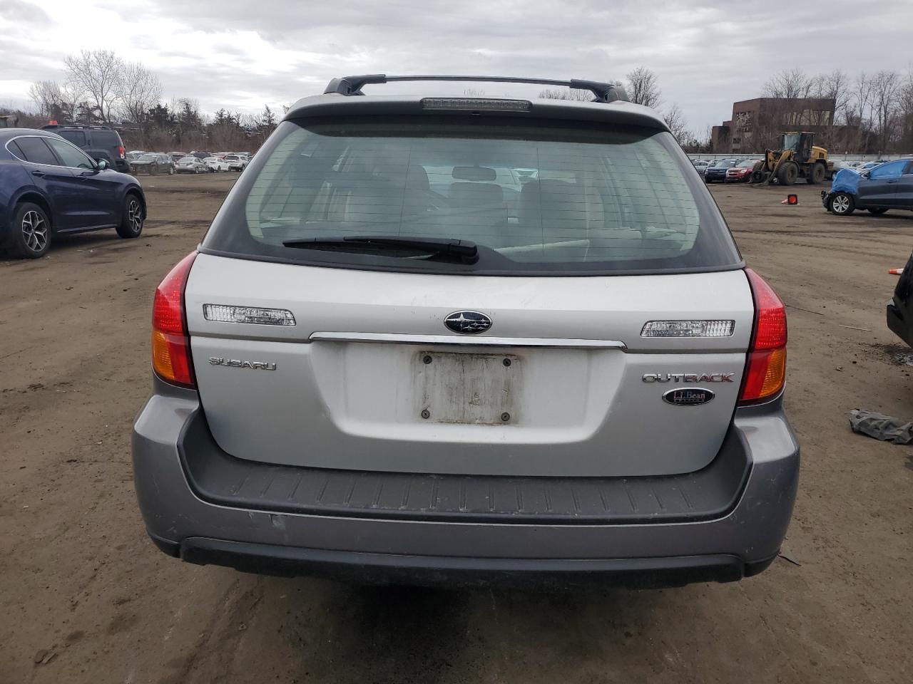 2007 Subaru Outback - Image 6