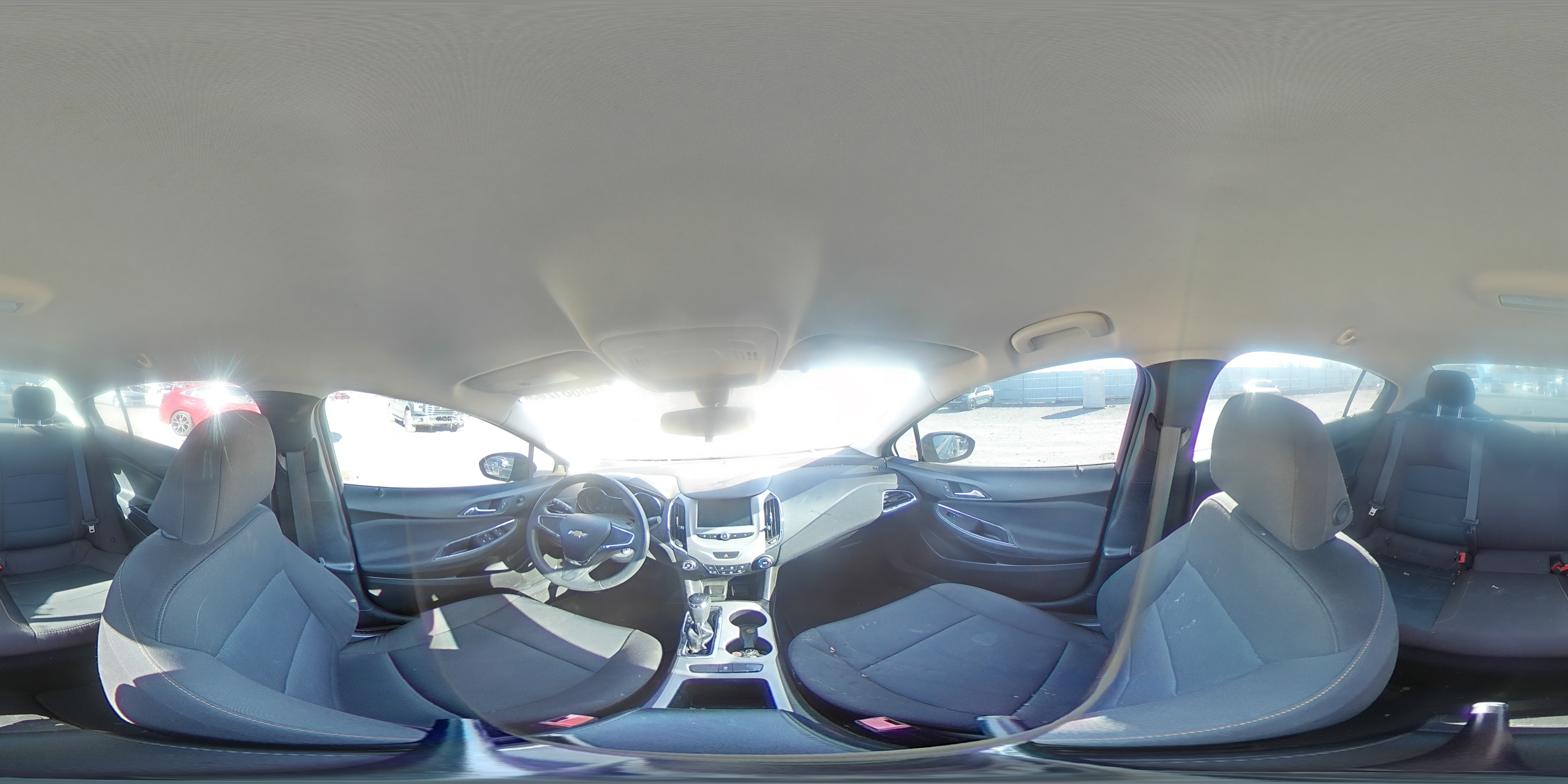 2018 Chevrolet Cruze - Image 13