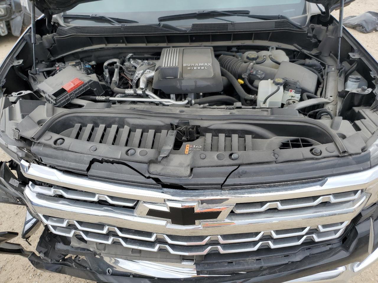 2023 Chevrolet Silverado - Image 11
