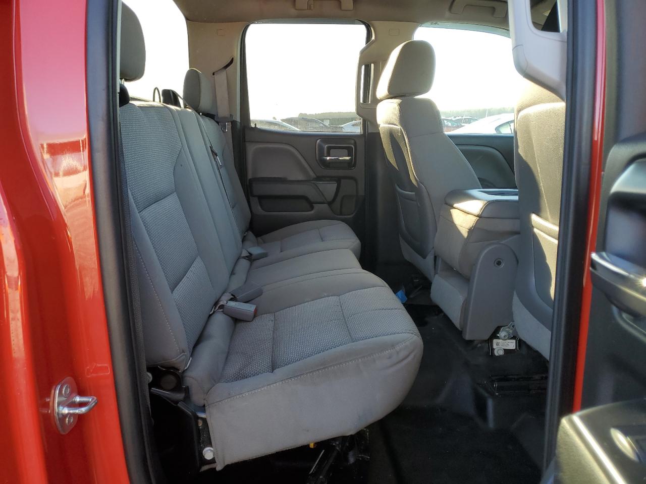 2014 Chevrolet Silverado - Image 10