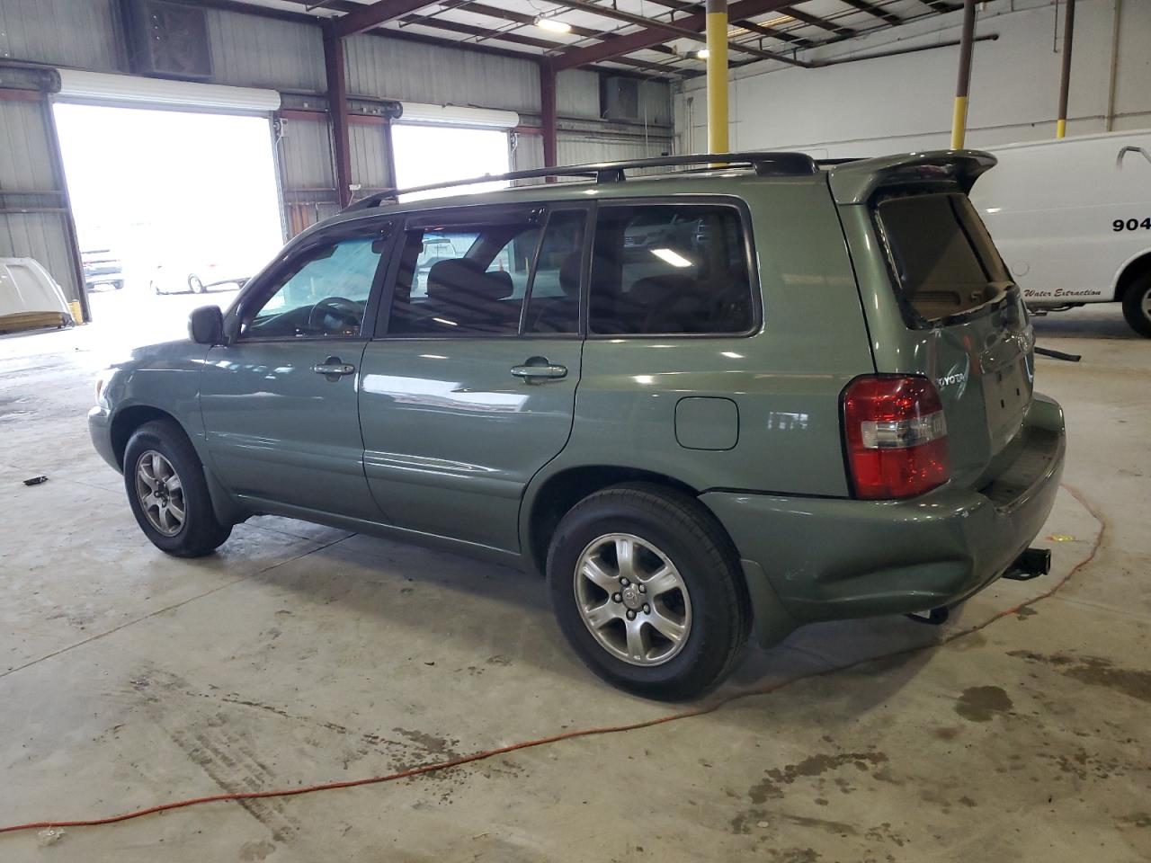 2007 Toyota Highlander - Image 2