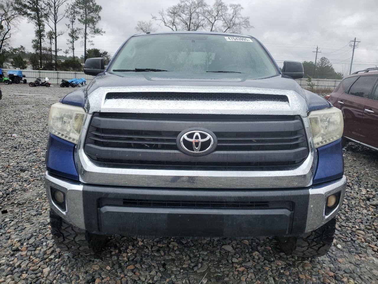 2015 Toyota Tundra - Image 5