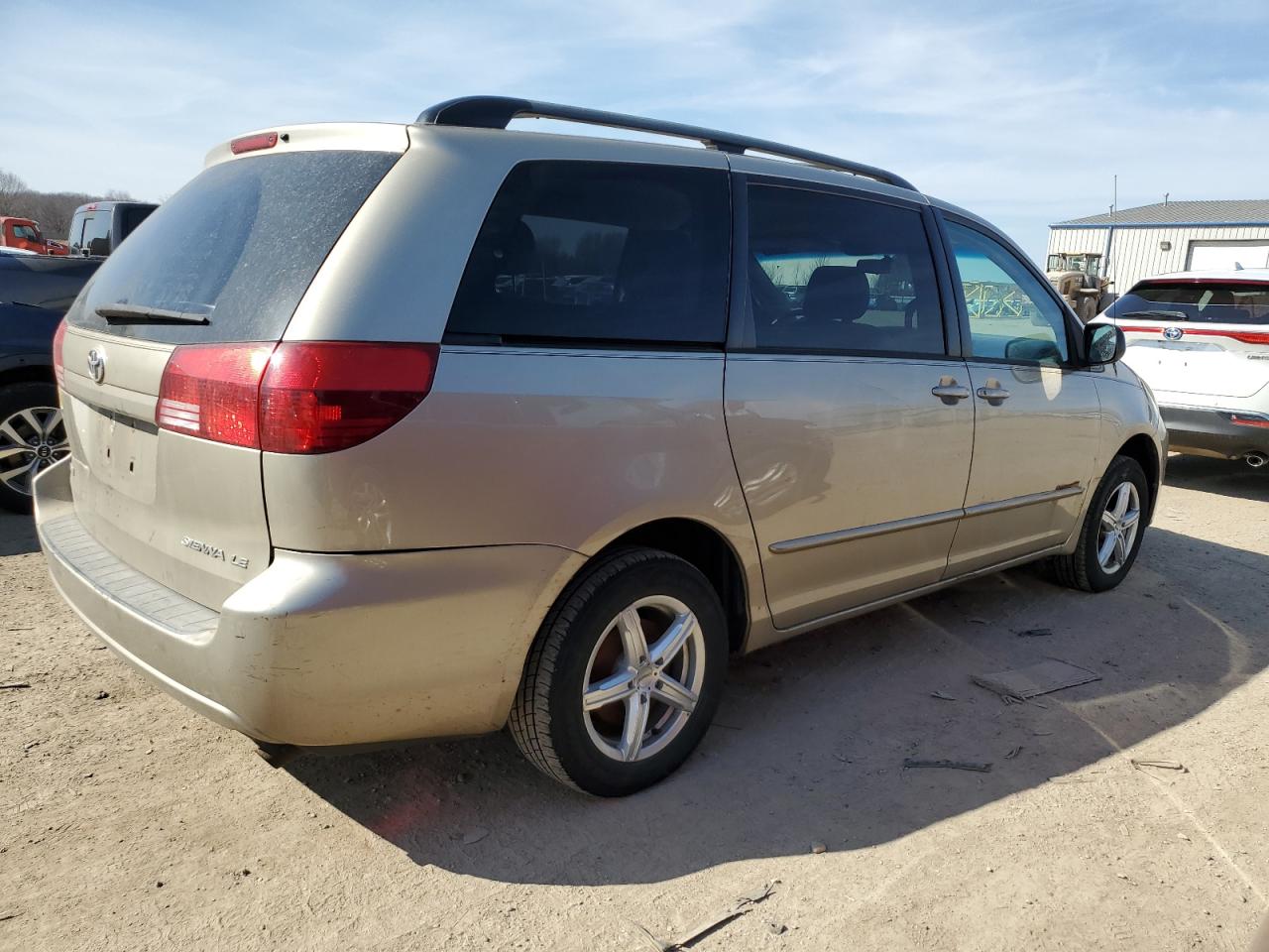 2005 Toyota Sienna - Image 3