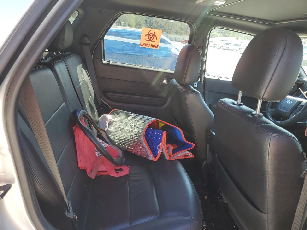 2010 Ford Escape - Image 12