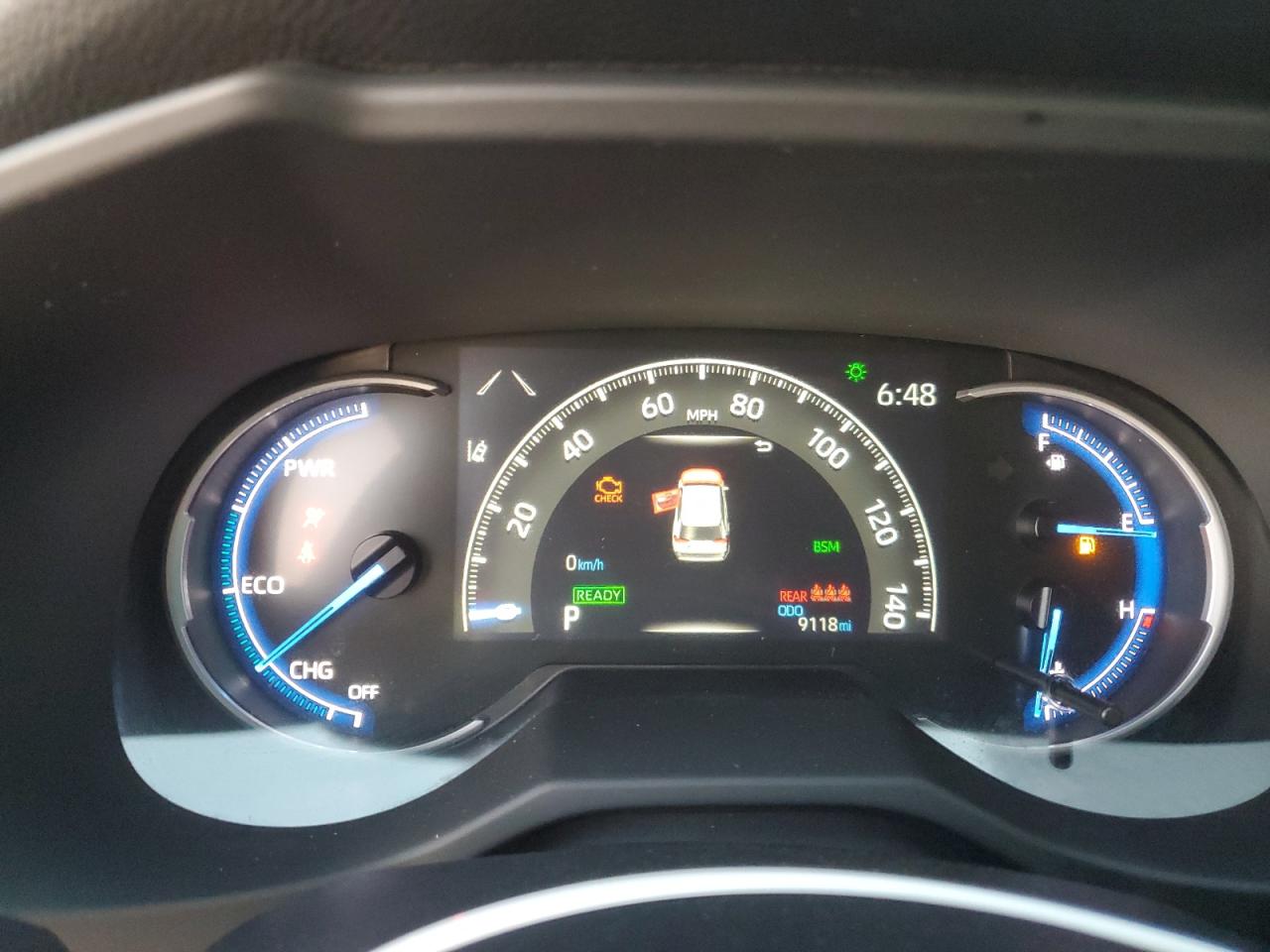 2024 Toyota RAV 4 - Image 9