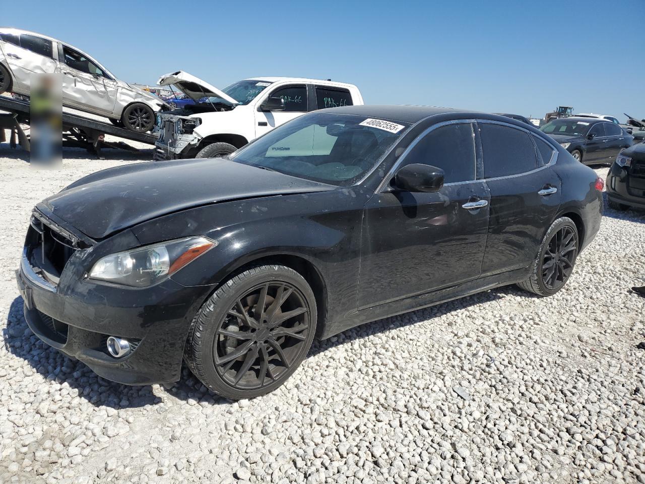 2013 Infiniti M - Image 1