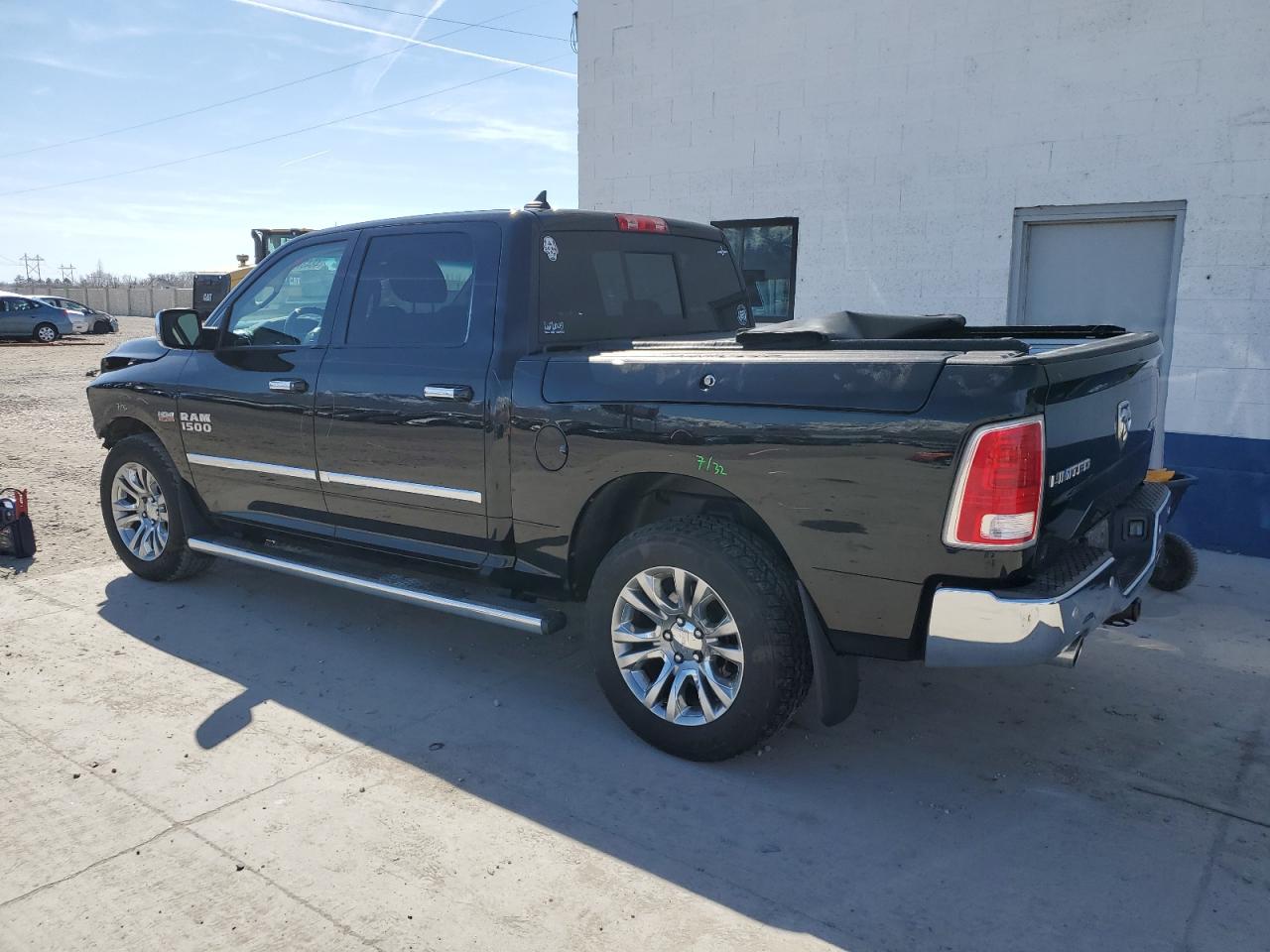 2014 RAM 1500 - Image 2