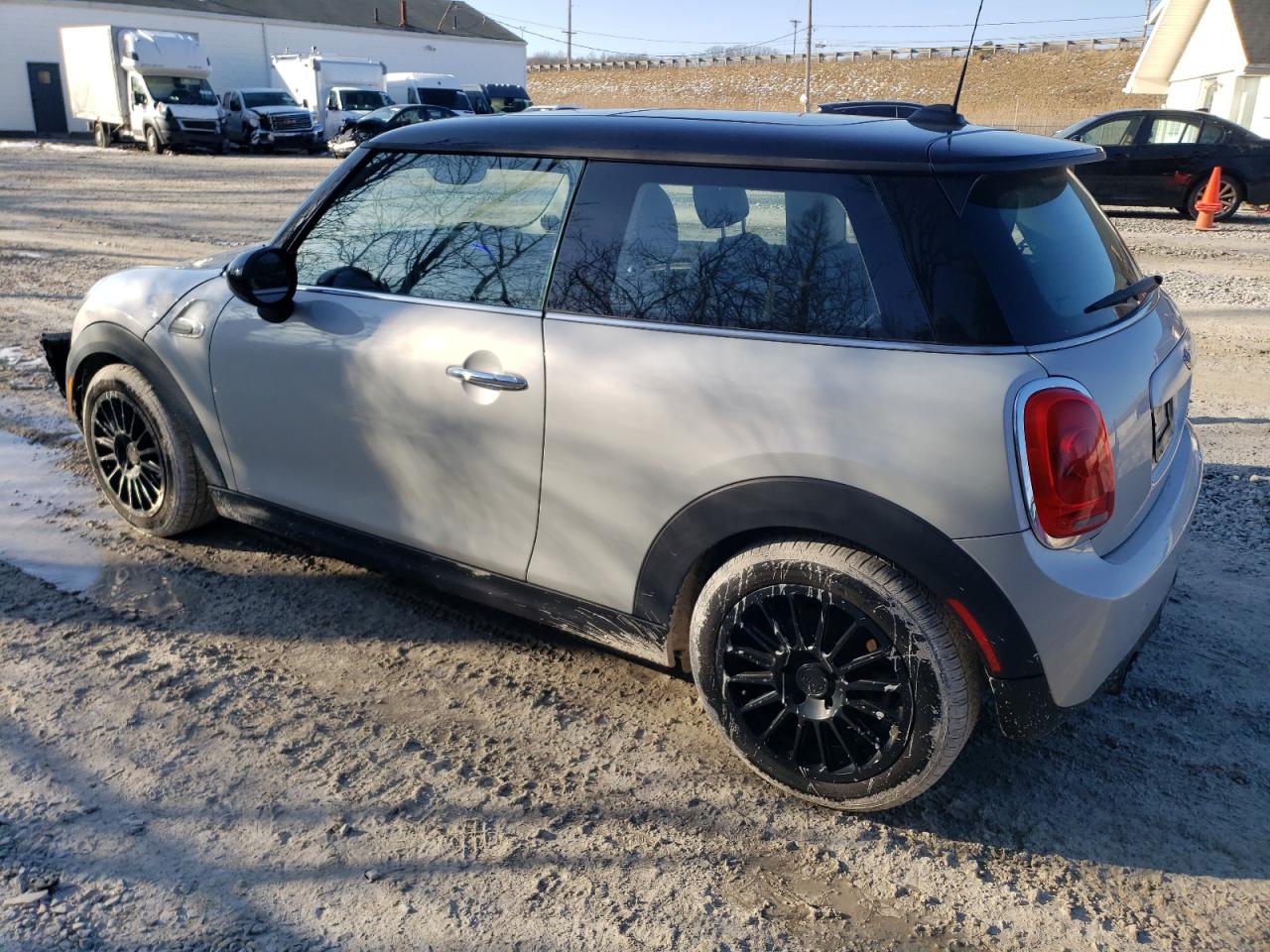 2015 MINI Cooper - Image 2