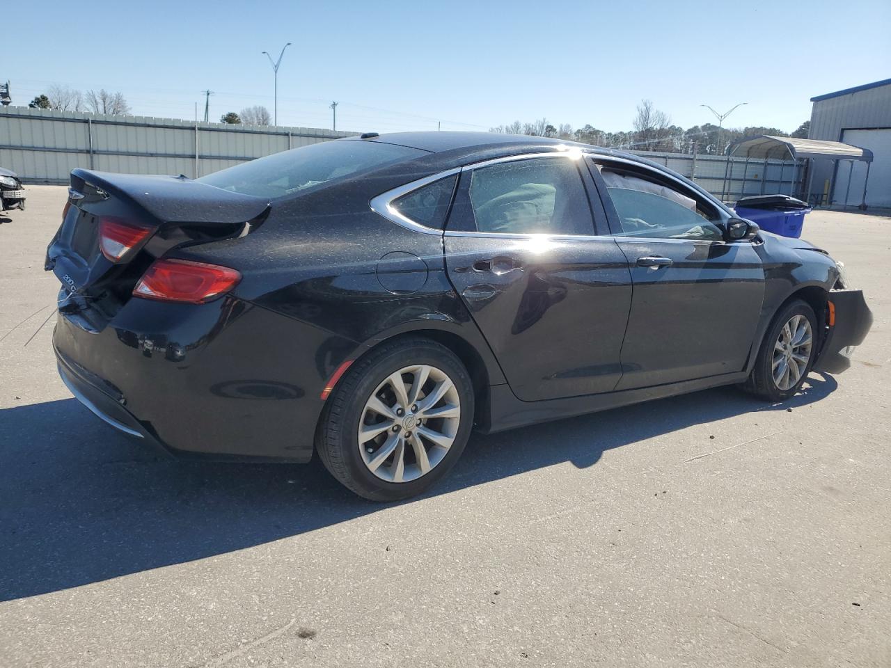 2015 Chrysler 200 - Image 3