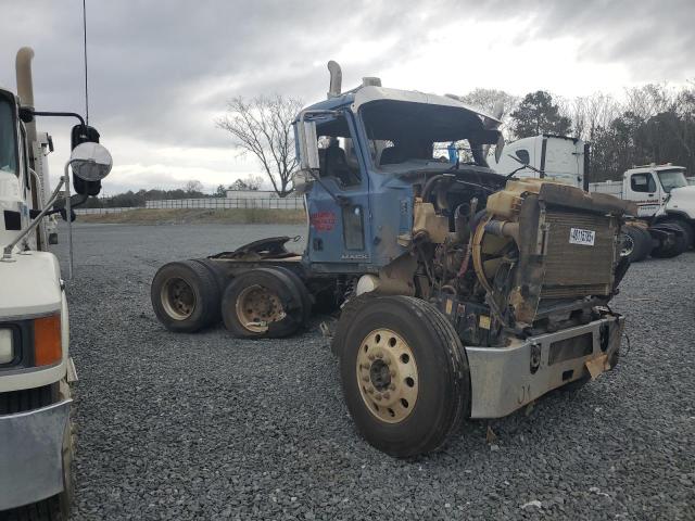 2013 Mack Chu600 Semi Truck