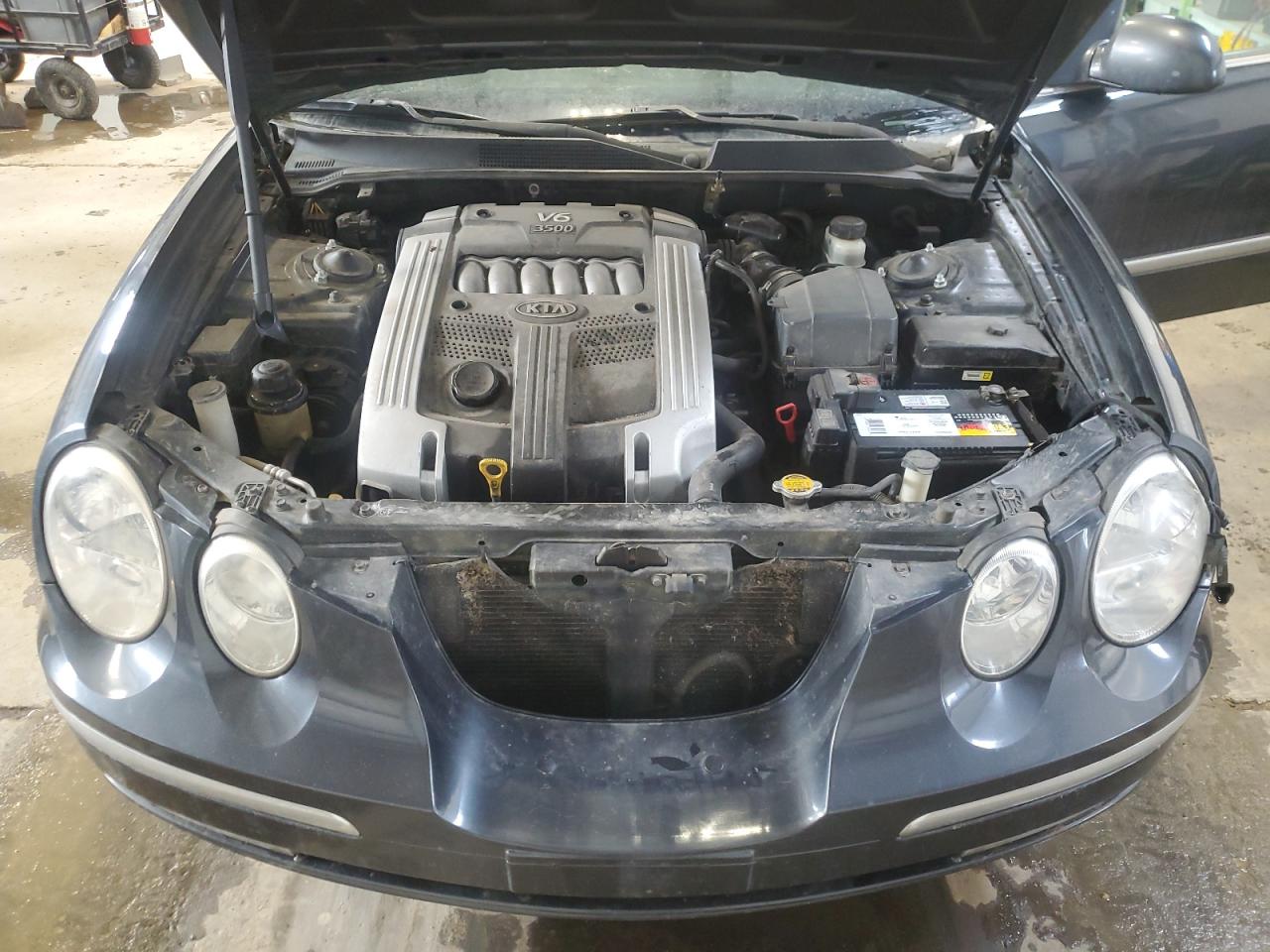 2005 Kia Amanti - Image 11