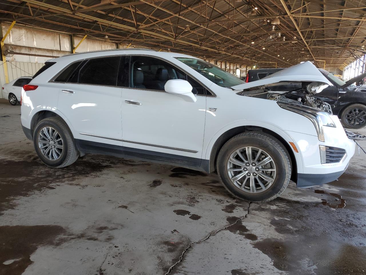 2017 Cadillac XT5 - Image 4