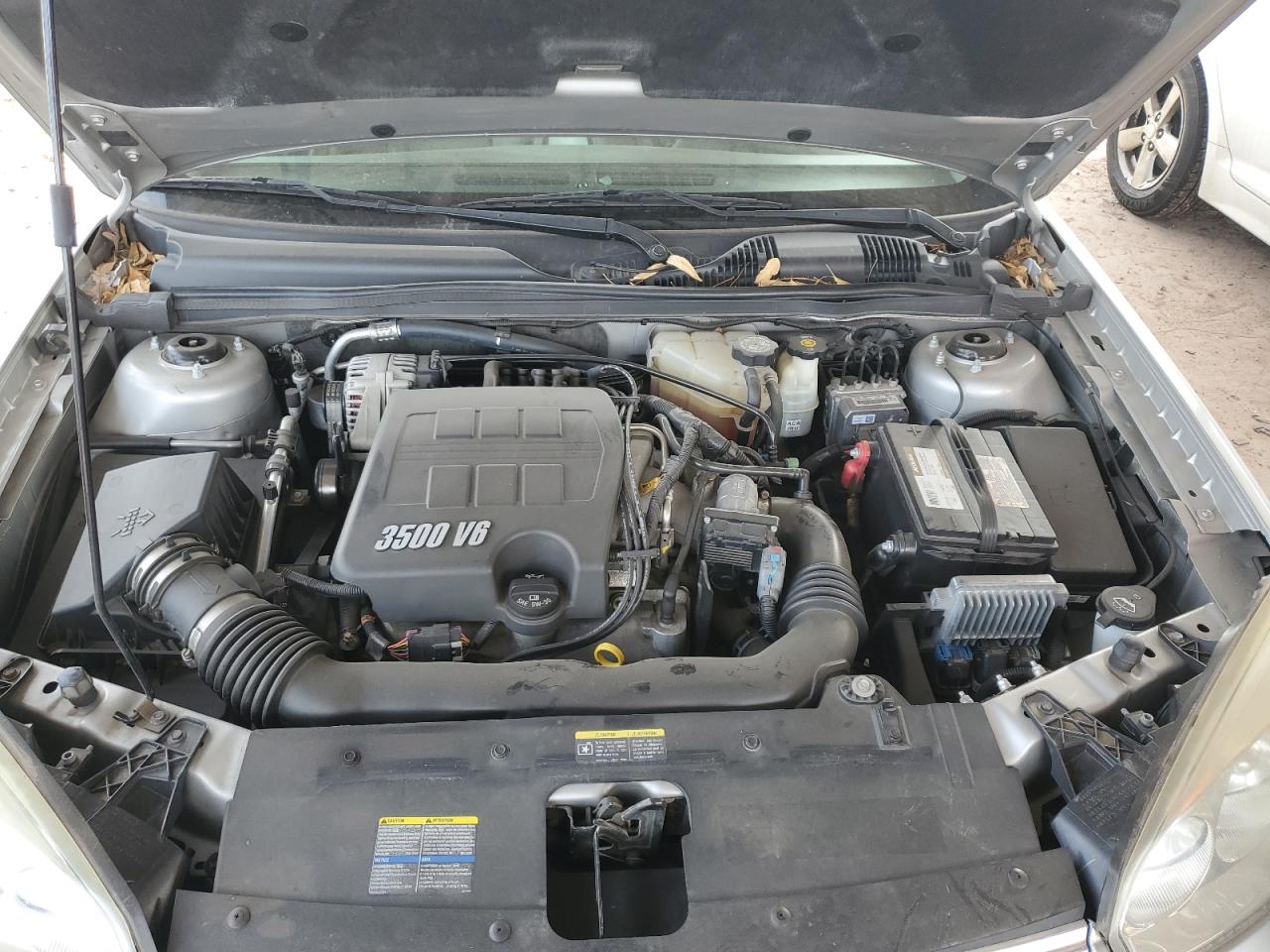 2006 Chevrolet Malibu - Image 11