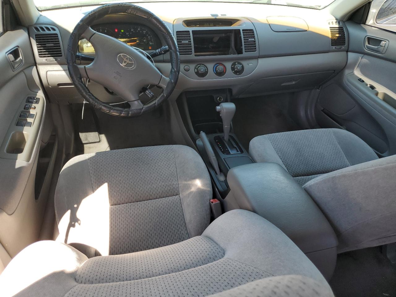 2003 Toyota Camry - Image 8