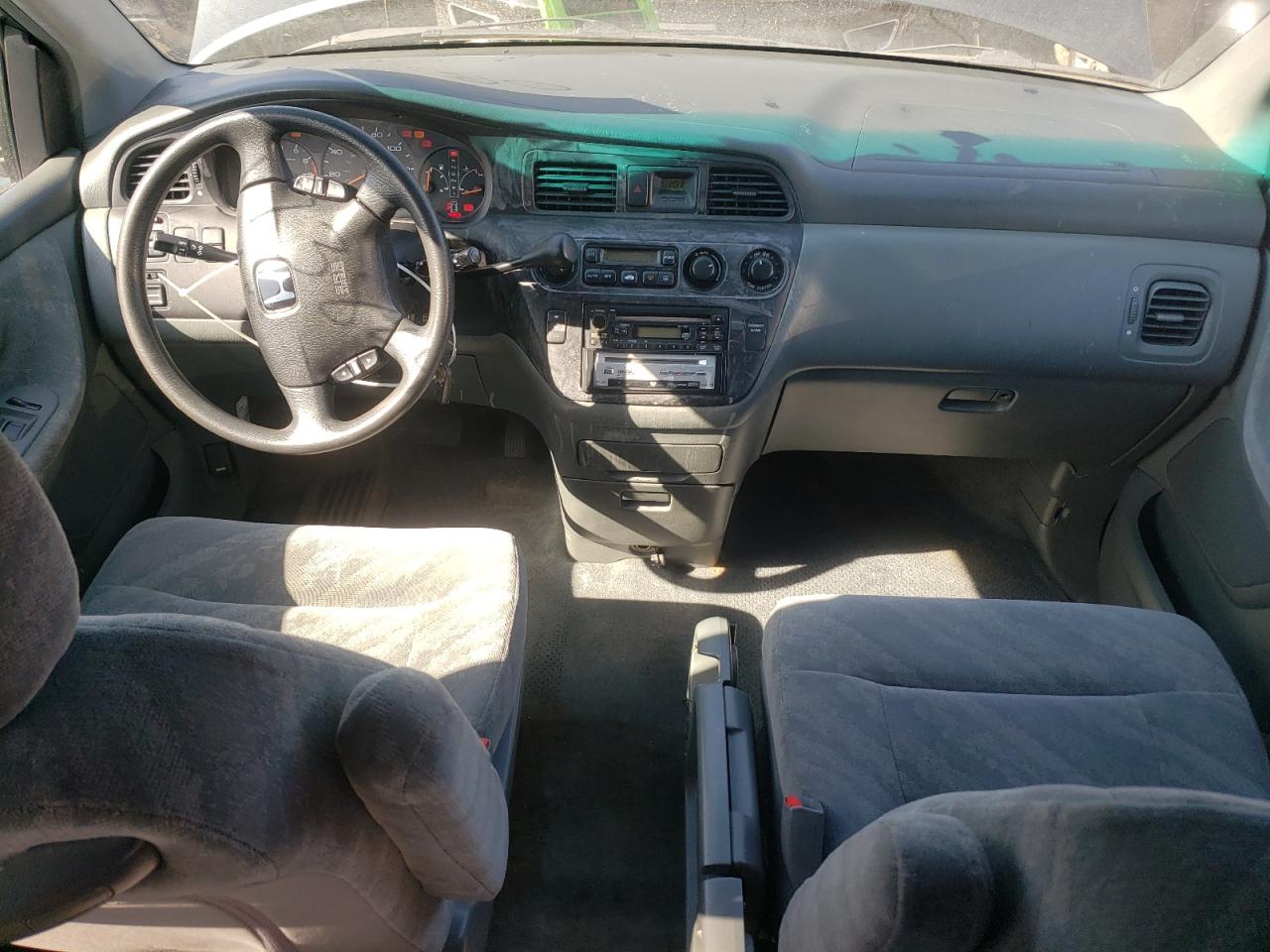 2003 Honda Odyssey - Image 8