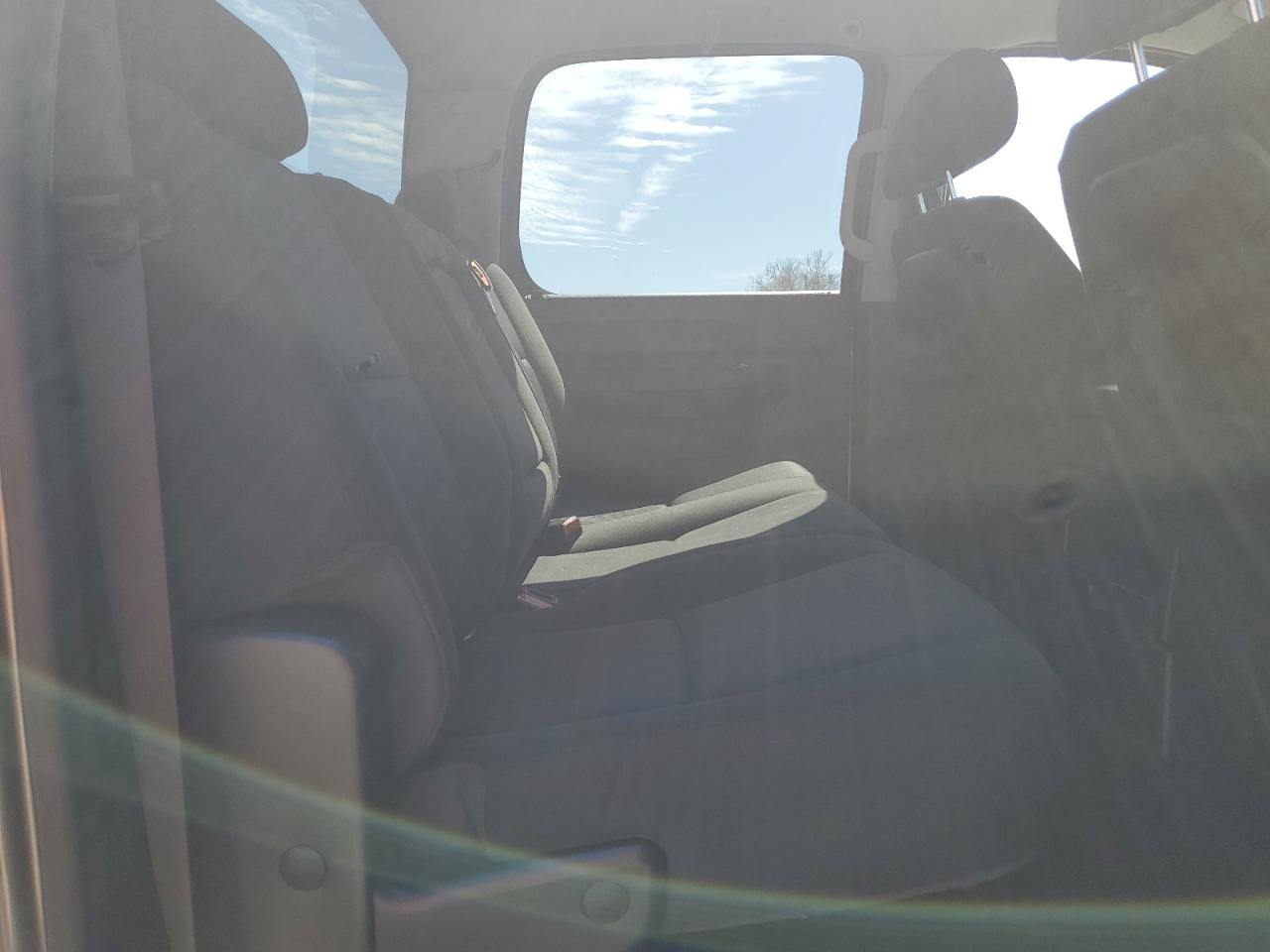 2013 Chevrolet Silverado - Image 10