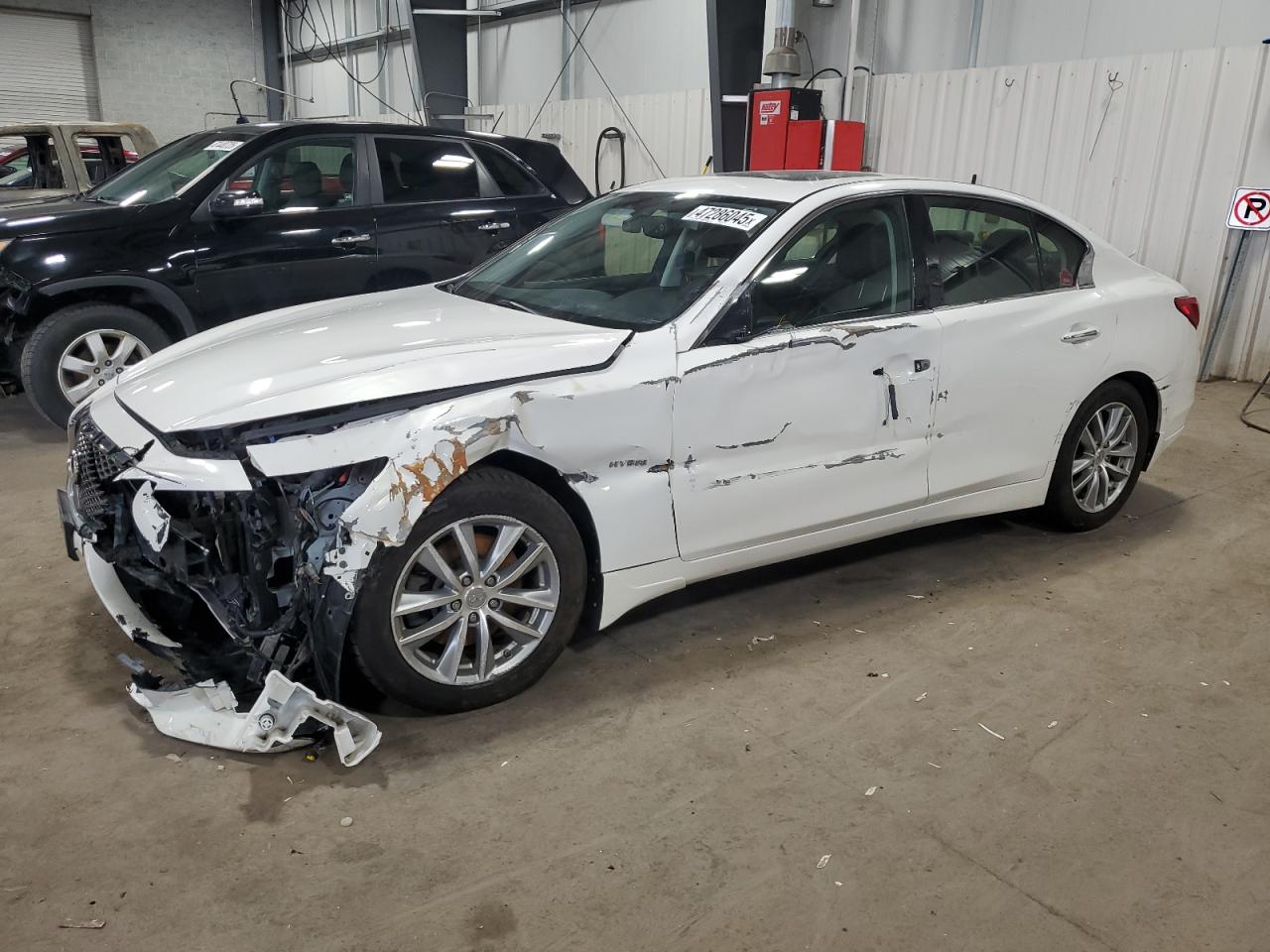 2015 Infiniti Q50 - Image 1