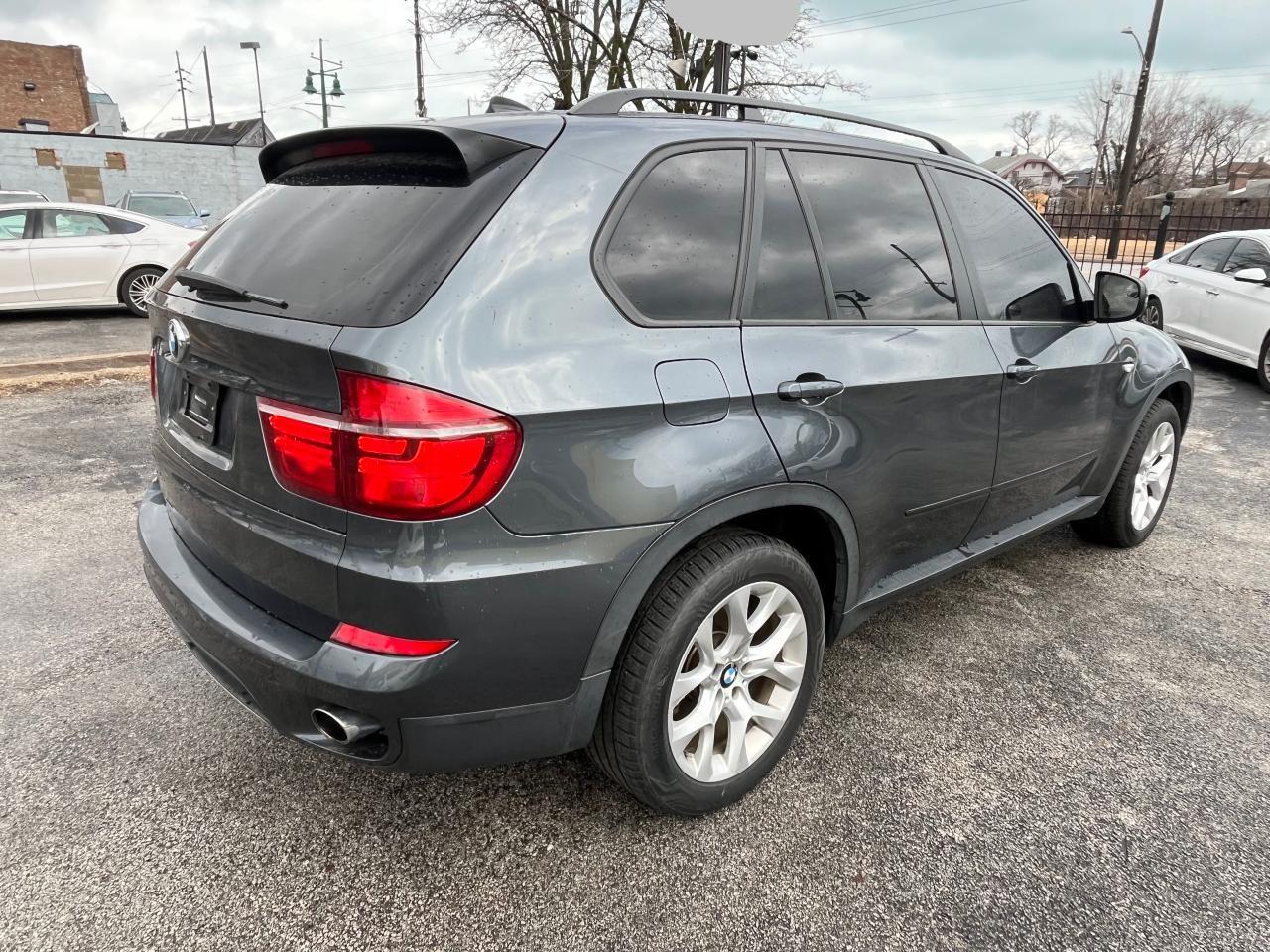 2011 BMW X5 - Image 4