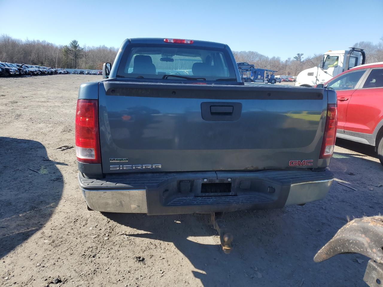 2011 GMC Sierra - Image 6