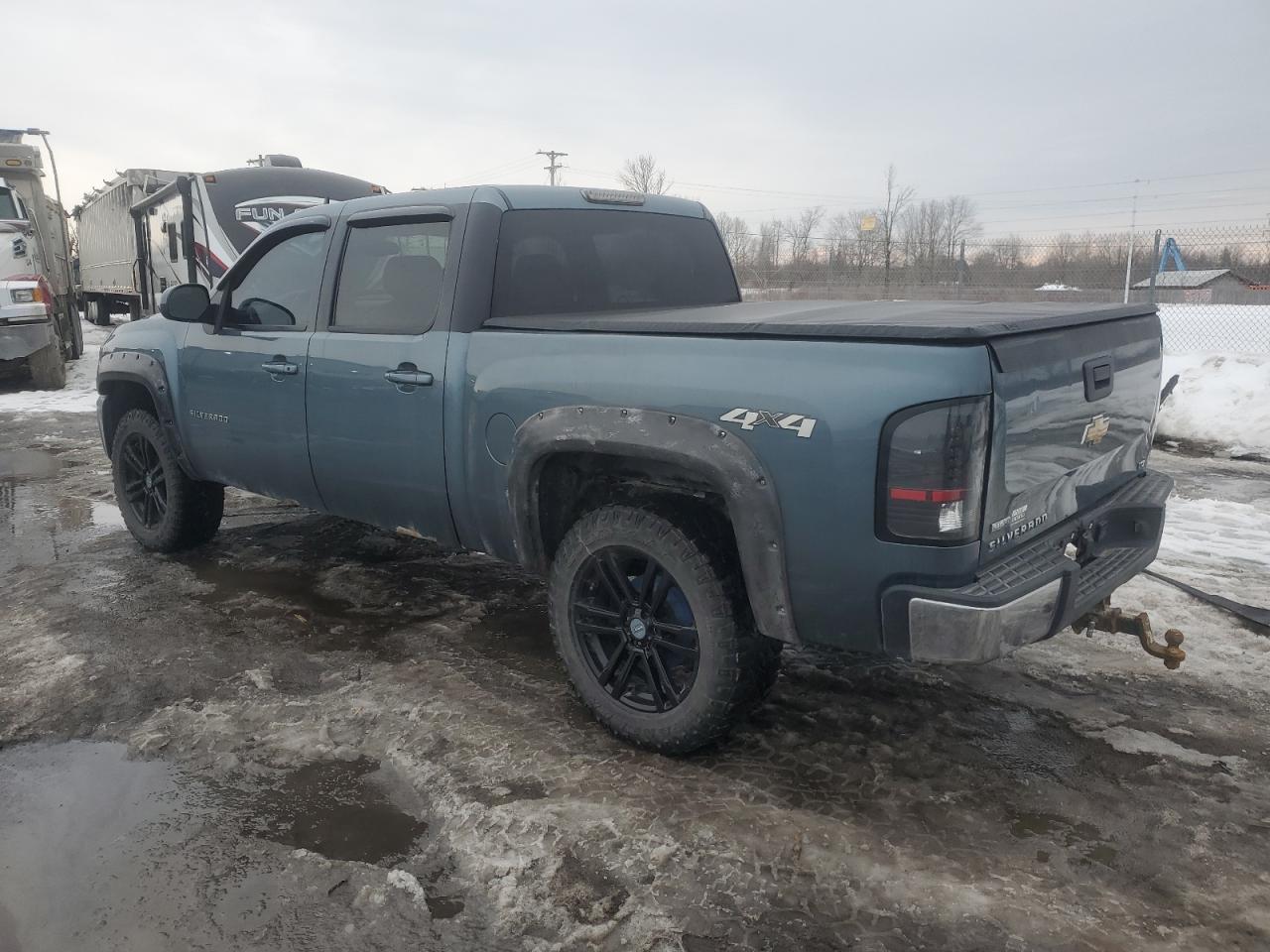 2011 Chevrolet Silverado - Image 2