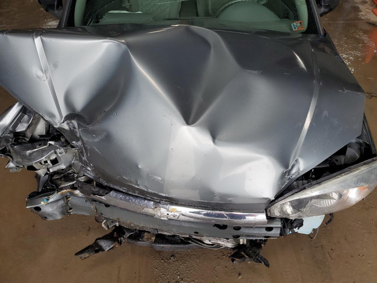 2005 Chevrolet Malibu - Image 11